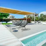 Aelia لايميناس