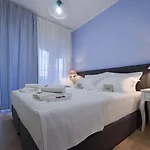 Aelia لايميناس